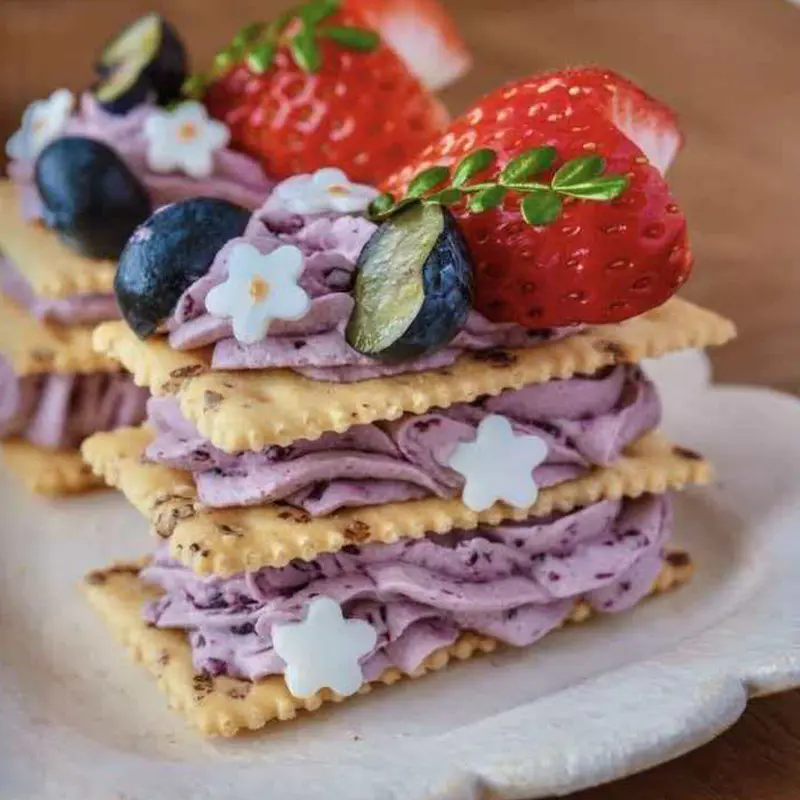 Siyah Trüf Jambonlu Soda Kraker